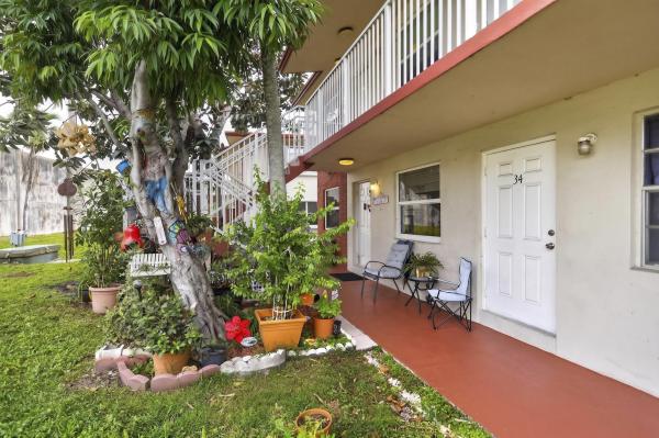 The Town Colony, 2918 Funston St #35B, Hollywood, Florida 33020, image 3