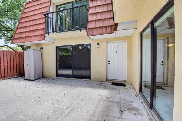Lakeside Townhomes, 1565 Augusta Cir #103, Delray Beach, Florida 33445, image 3