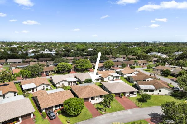 The Meadows Of Crystal Lake, 2042 SW 17th Cir, Deerfield Beach, Florida 33442, image 1