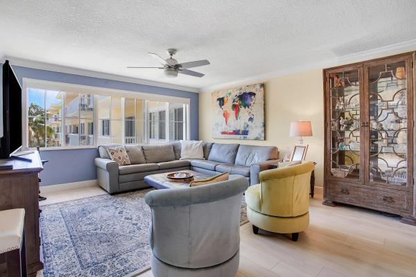 Pine Crest Village At Victoria Park, 1501 E Broward Blvd #705, Fort Lauderdale, Florida 33301, image 1