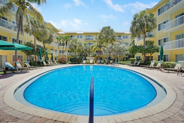 Pine Crest Village At Victoria Park, 1501 E Broward Blvd #705, Fort Lauderdale, Florida 33301, image 1