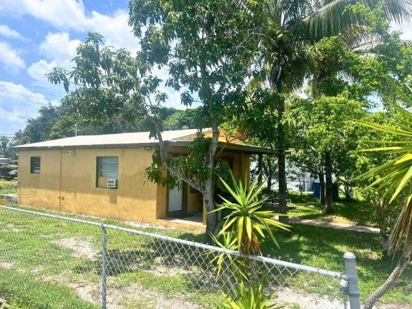 Hyde Park, 4100 SW 28th St, West Park, Florida 33023, image 2