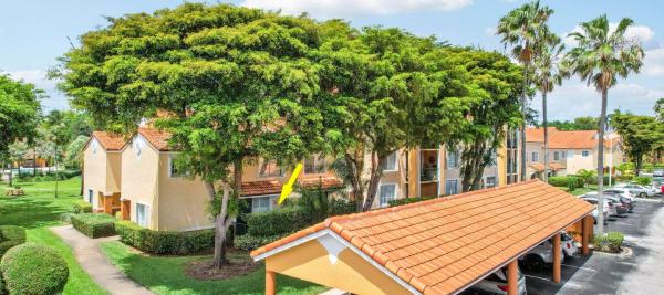 The Yacht Club On The Intracoastal, 127 Yacht Club Way #101, Hypoluxo, Florida 33462, image 3