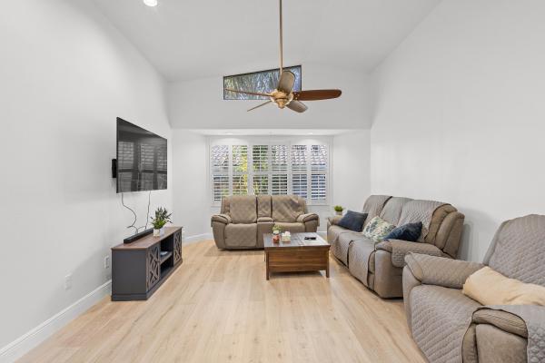 Sugar Pond Manor, 911 Citrus Pl, Wellington, Florida 33414, image 3