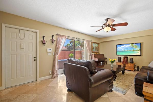 Waterford Courtyards At Crystal Lakes North, 2874 Waterford Dr S, Deerfield Beach, Florida 33442, image 1