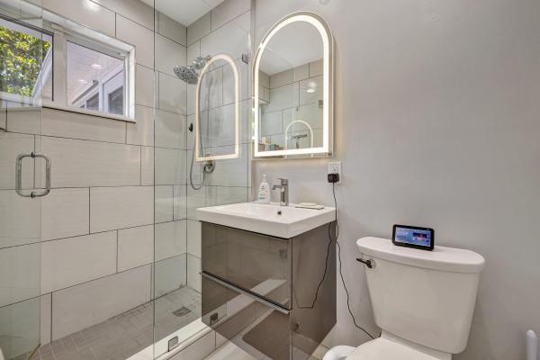 Sunset Manors, 14 NE 26th Ct, Wilton Manors, Florida 33334, image 3