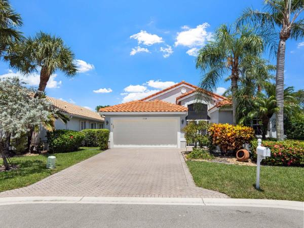 Cascade Lakes, 5320 Glenville Dr, Boynton Beach, Florida 33437, image 1