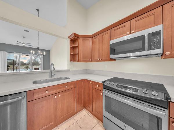 Regency Homes At Fairway Isles, 2851 E Aragon Blvd #5, Sunrise, Florida 33313, image 2