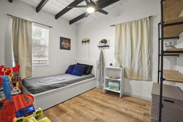 Lauderdale Manors, 1657 Lauderdale Manor Dr, Fort Lauderdale, Florida 33311, image 2
