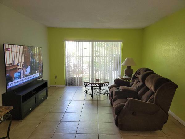 Cloverleaf Gardens, 606 NW 179th St, Miami Gardens, Florida 33169, image 2