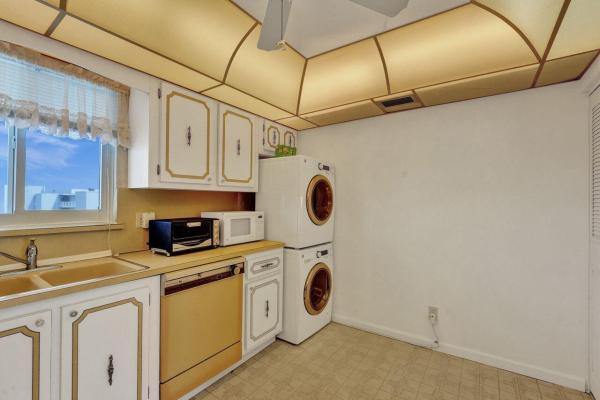 Lake Harbour Towers South, 301 Lake Shore Dr #809, Lake Park, Florida 33403, image 3