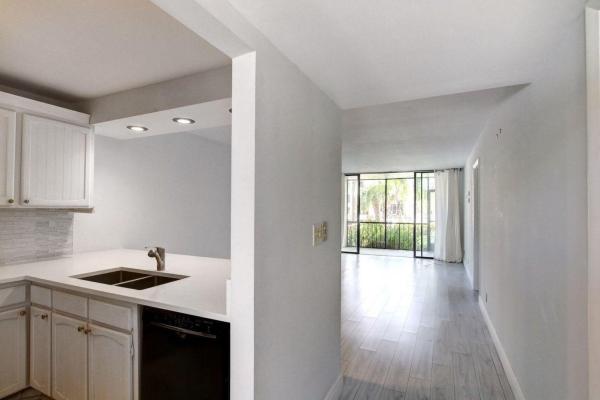 Boca Bayou, 11 Royal Palm Way #1040, Boca Raton, Florida 33432, image 2