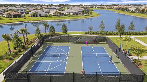 Veranda Gardens, 560 SE Monet Dr, Port St. Lucie, Florida 34984, image 1