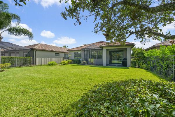 Veranda Gardens, 560 SE Monet Dr, Port St. Lucie, Florida 34984, image 3