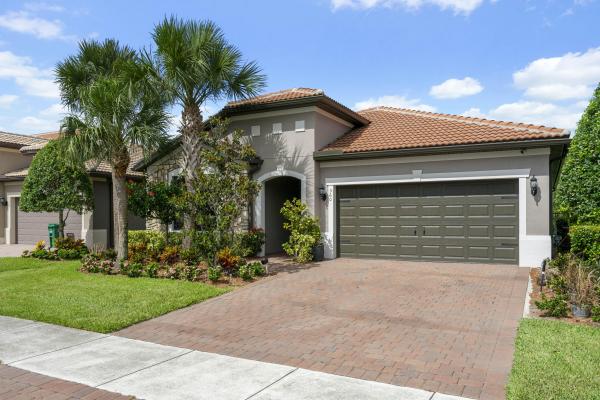 Veranda Gardens, 560 SE Monet Dr, Port St. Lucie, Florida 34984, image 1