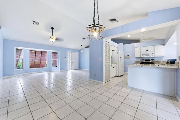 560 N Cypress Dr, Tequesta, Florida 33469, image 1