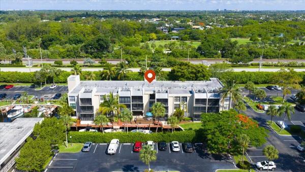 Boca Bayou, 16 Royal Palm Way #2050, Boca Raton, Florida 33432, image 2