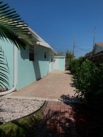 Bonnyview, 955 York St, West Palm Beach, Florida 33401, image 2