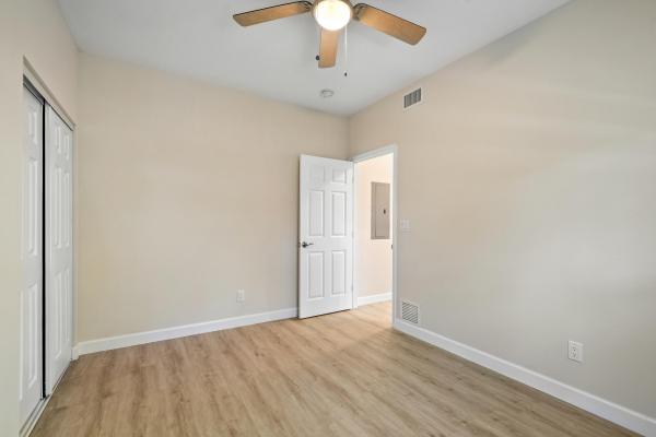 627 Bunker Rd, West Palm Beach, Florida 33405, image 2