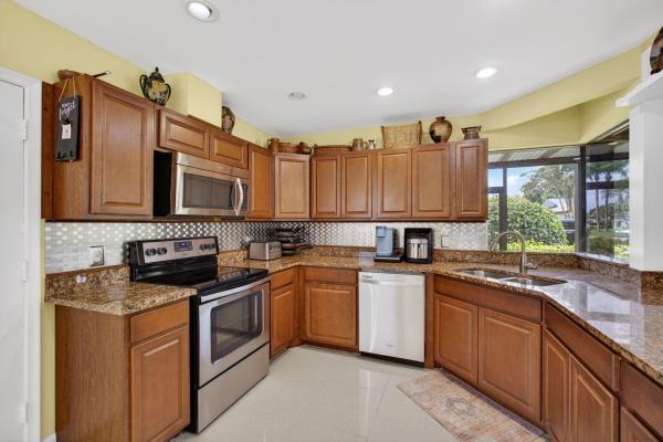 Eastpointe Country Club, 6057 Brandon St, Palm Beach Gardens, Florida 33418, image 2