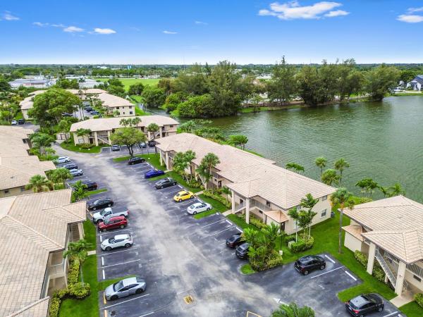 5530 Lakeside Dr #203, Margate, Florida 33063, image 1