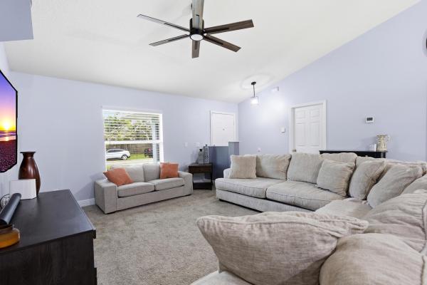 105 SW Glenwood Dr, Port St. Lucie, Florida 34984, image 2