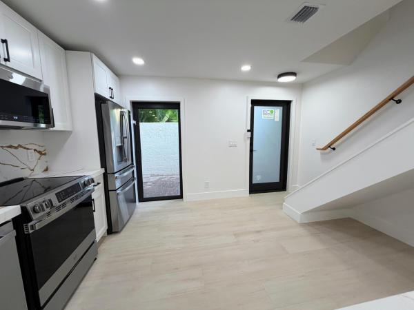 7 East, 575 NE 7th Ave #4B, Fort Lauderdale, Florida 33301, image 2