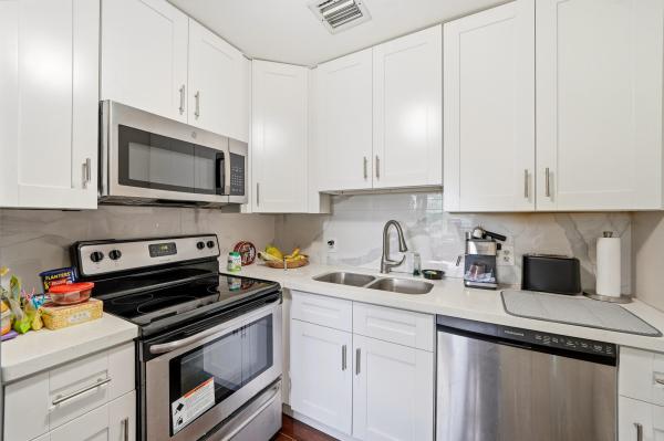 Ivanhoe At Century Village, 1401 SW 134th Way #410C, Pembroke Pines, Florida 33027, image 3