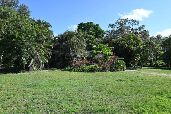 12914 Raymond Dr, Loxahatchee, Florida 33470, image 2