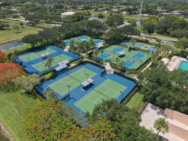Village Of Sandalwood Lakes South, 5701 57th Way, West Palm Beach, Florida 33409, image 1