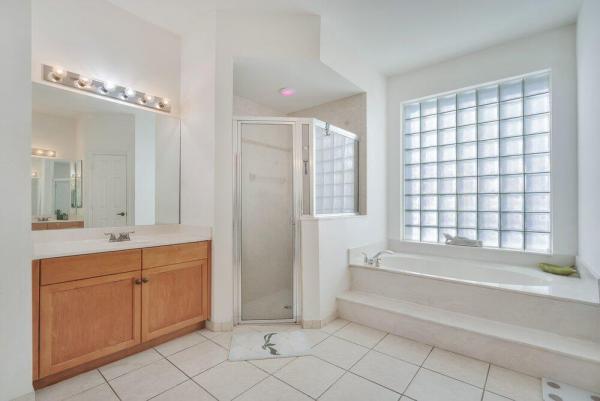 Windsor Bay, 5005 NW 57th Ter, Coral Springs, Florida 33067, image 2