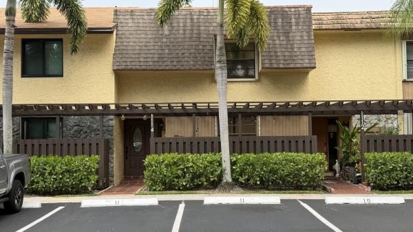Villas Of Plantation, 1114 NW 79th Dr, Plantation, Florida 33324, image 2