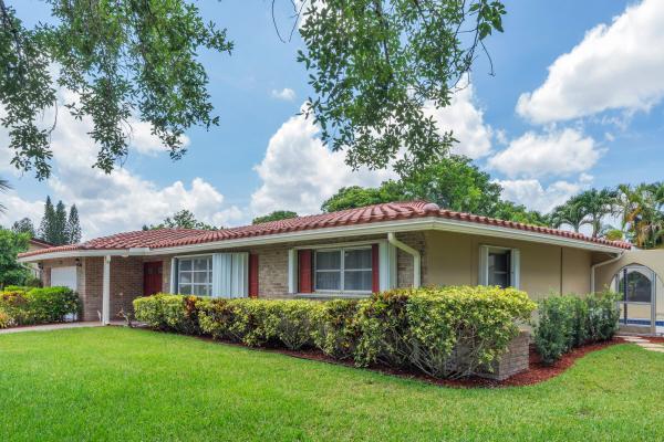 Coral Springs Lakes, 3860 NW 100th Ave, Coral Springs, Florida 33065, image 2