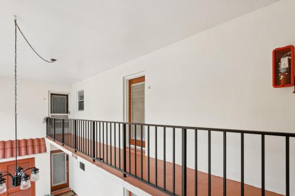 180 Lake Frances Dr, West Palm Beach, Florida 33411, image 2