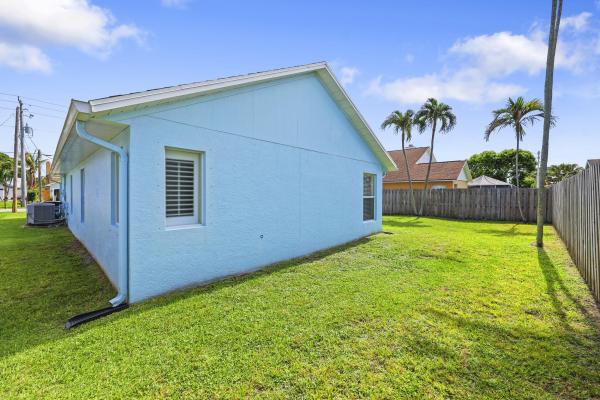 North Palm Beach Heights Of Jupiter, 6238 Pompano St, Jupiter, Florida 33458, image 2