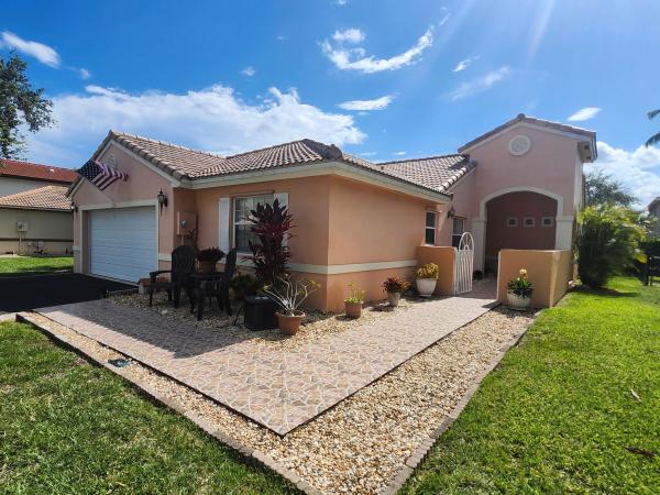 Chapel Oaks, 120 NW 189th Ave, Pembroke Pines, Florida 33029, image 1