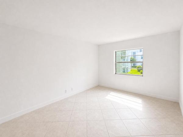 1541 S Ocean Blvd #219, Lauderdale By The Sea, Florida 33062, image 1