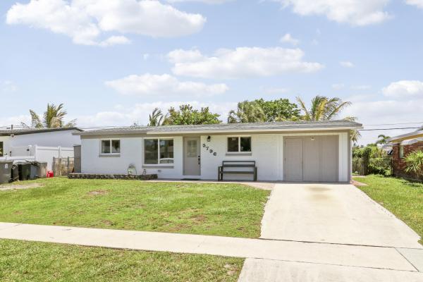 Palm Beach Cabana Colony, 3796 Gull Rd, Palm Beach Gardens, Florida 33410, image 2