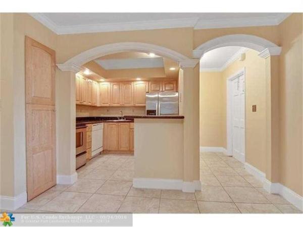 Victoria Courts, 901 NE 3rd St #101, Fort Lauderdale, Florida 33301, image 1