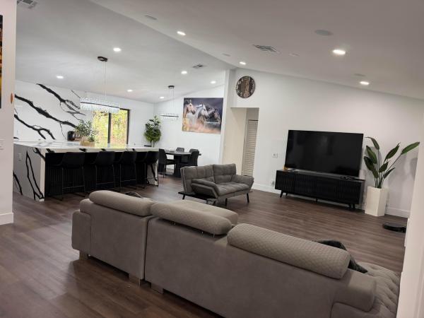 8264 Palomino Dr, Lake Worth, Florida 33467, image 1