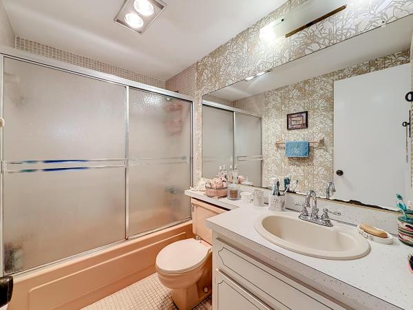 Leisure By The Sea East, 4117 Bougainvilla Dr #207, Lauderdale By The Sea, Florida 33308, image 3