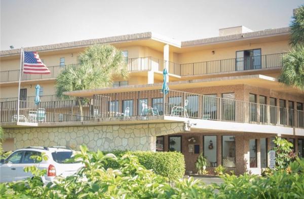 Isle Of Boca Dunes, 9370 SW 8th St #117, Boca Raton, Florida 33428, image 3