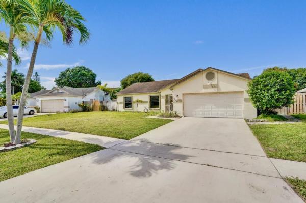 Clover Bend At The Meadows, 54 Cedar Cir, Boynton Beach, Florida 33436, image 2
