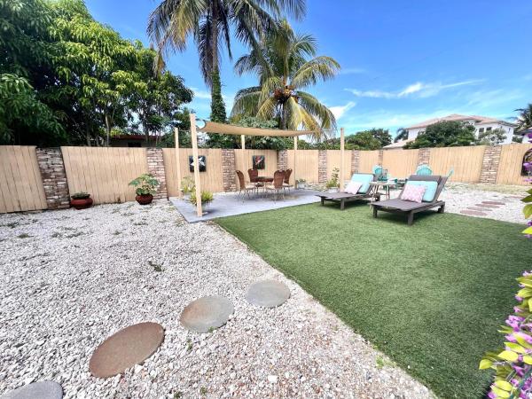 Bellview Court, 902 S Swinton Ave, Delray Beach, Florida 33444, image 1