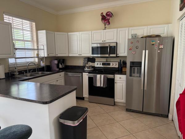Vizcaya Villas, 3829 Schoolhouse Rd E #3, Fort Myers, Florida 33916, image 3