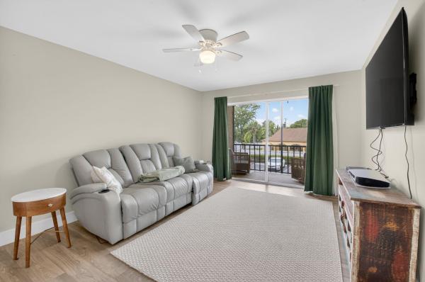 Casa Del Rio, 480 NW 20th St #2050, Boca Raton, Florida 33431, image 2