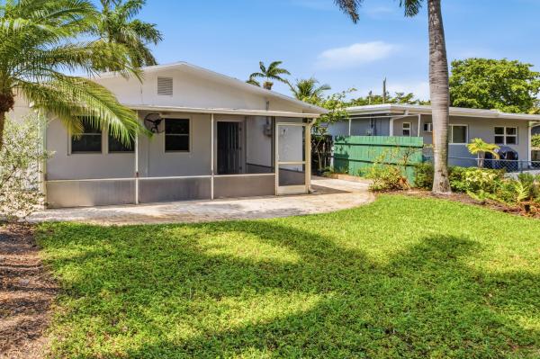 Central Oakland Park, 735 NE 34th Ct, Oakland Park, Florida 33334, image 1