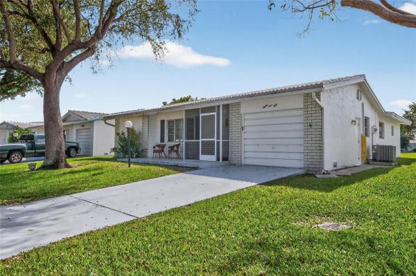 Lauderdale West, 8950 NW 13th St, Plantation, Florida 33322, image 1