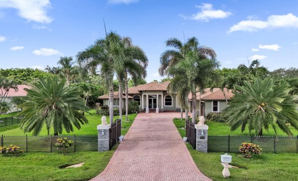 Estates Of Hidden Acres, 12360 NW 18th St, Plantation, Florida 33323, image 2