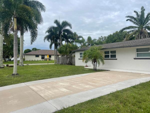 4779 Bonanza Rd, Lake Worth, Florida 33467, image 2